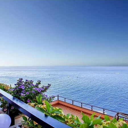 Moderne Mit Meerblick Und Gemeinschaftpool Tabaiba